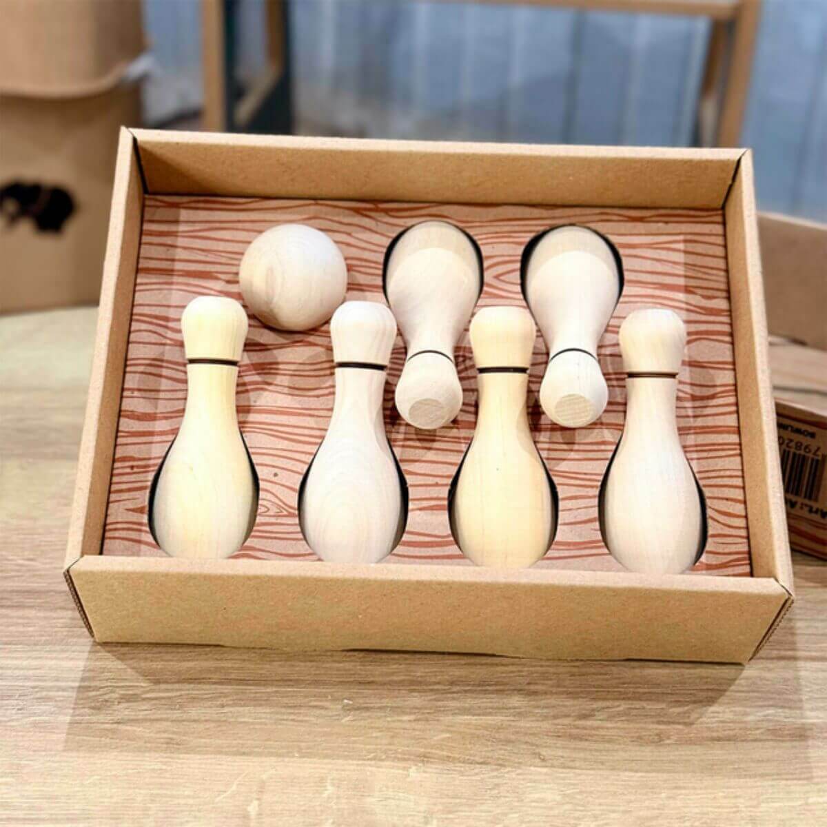 Juego de Bowling 6 Pinos de Madera - Image 6